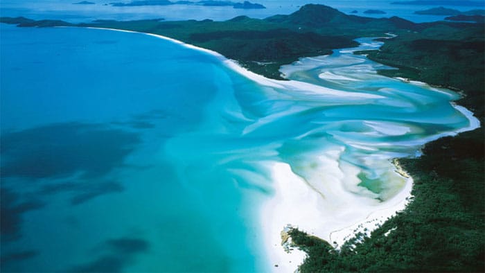 Whitehaven Beach - Heart Reef