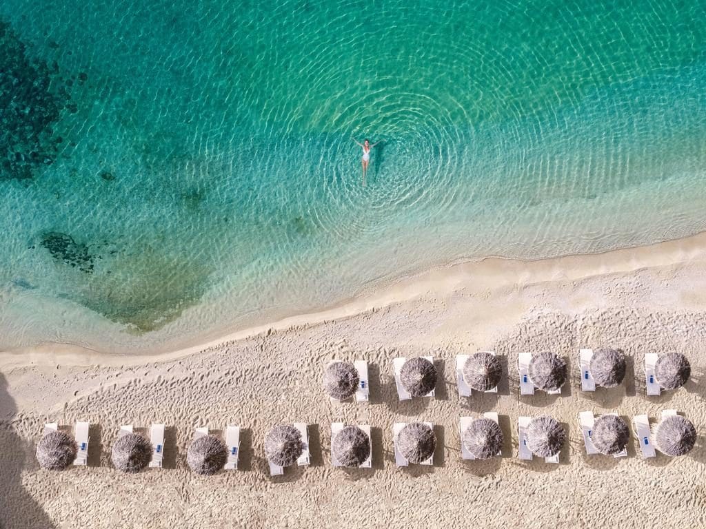 les 10 plus beaux hôtels de Grèce - Hôtel Mykonos Blu Grecotel Exclusive Resort - Plage privée