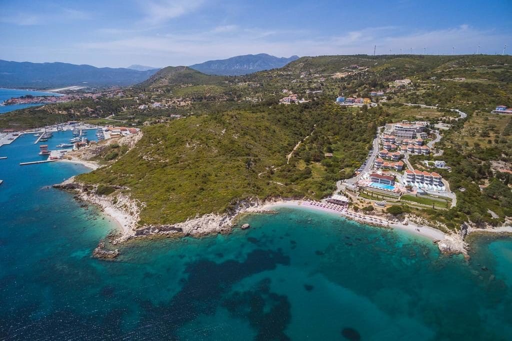 les 10 plus beaux hôtels de Grèce - Hôtel Proteas Blu Resort Samos - Vue aérienne