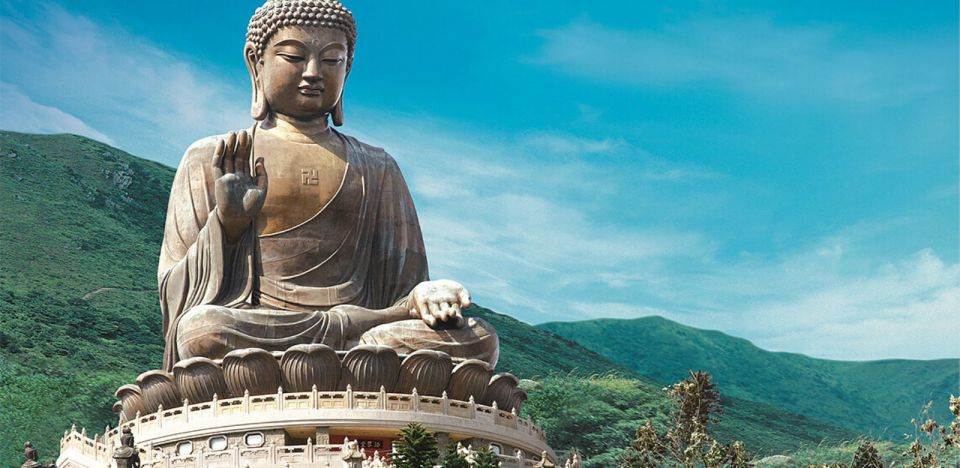 Découvrez Hong Kong : 10 expériences inoubliables 8 Excursion à Lantau et au Grand Bouddha