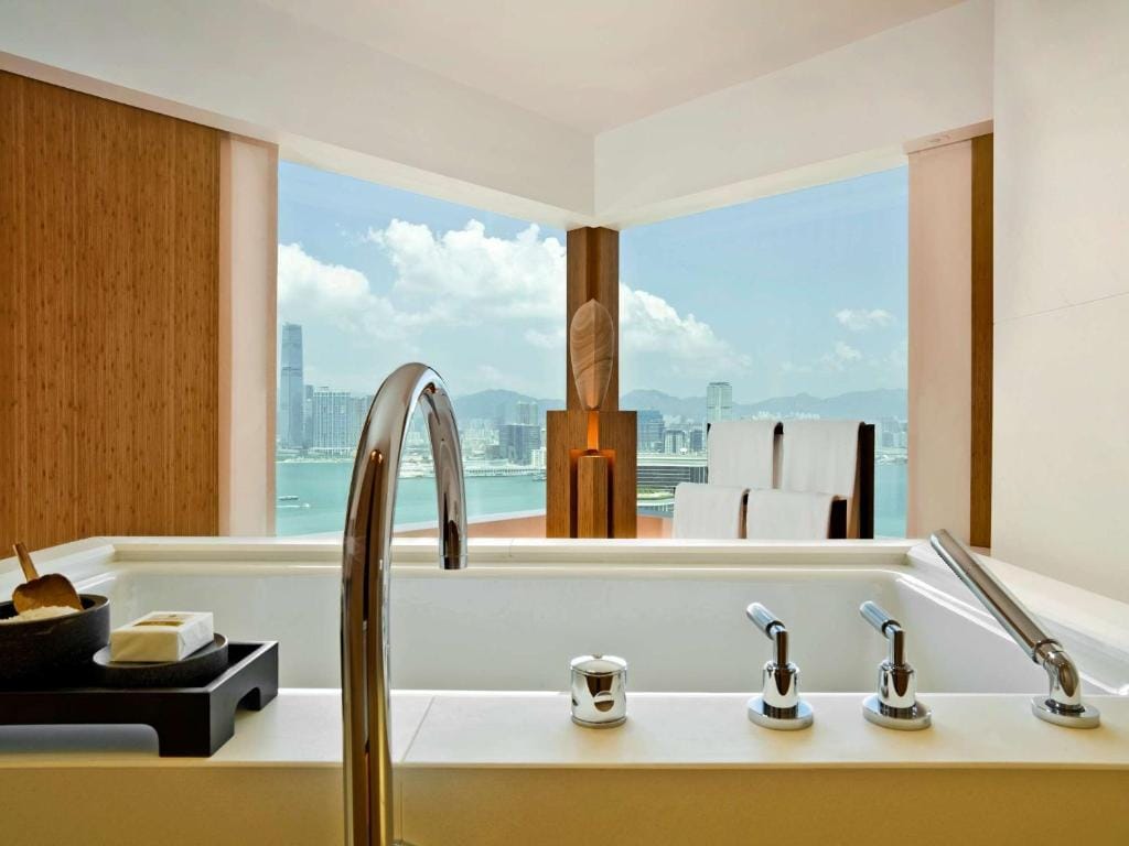 Splendeur et luxe : Découvrez les hôtels les plus exclusifs de Hong Kong 7 The Upper House Hong Kong