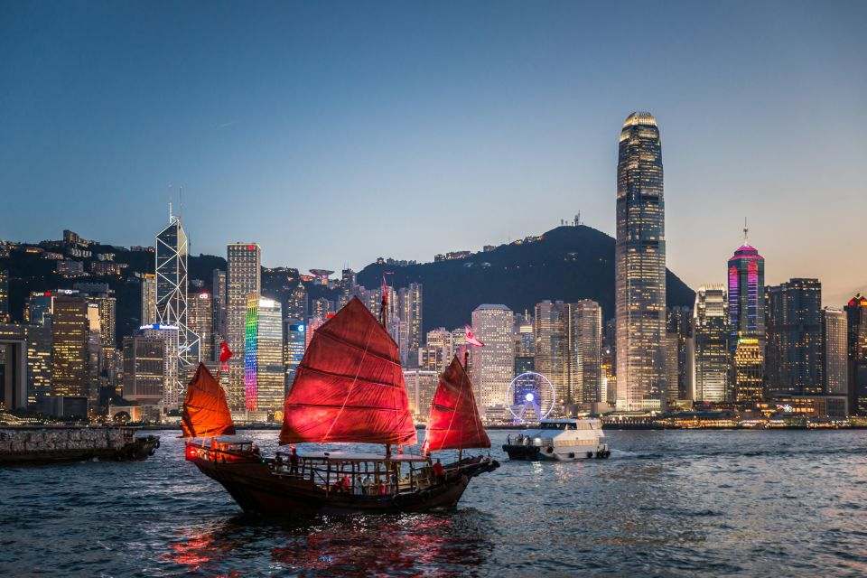 Découvrez Hong Kong : 10 expériences inoubliables 7 croisière dans le port de victoria hong kong