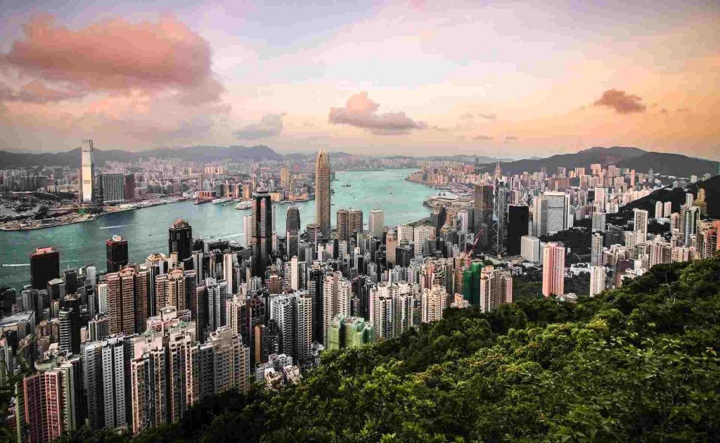 Découvrez Hong Kong : 10 expériences inoubliables 2 vue-hong-kong-depuis-victoria-peak