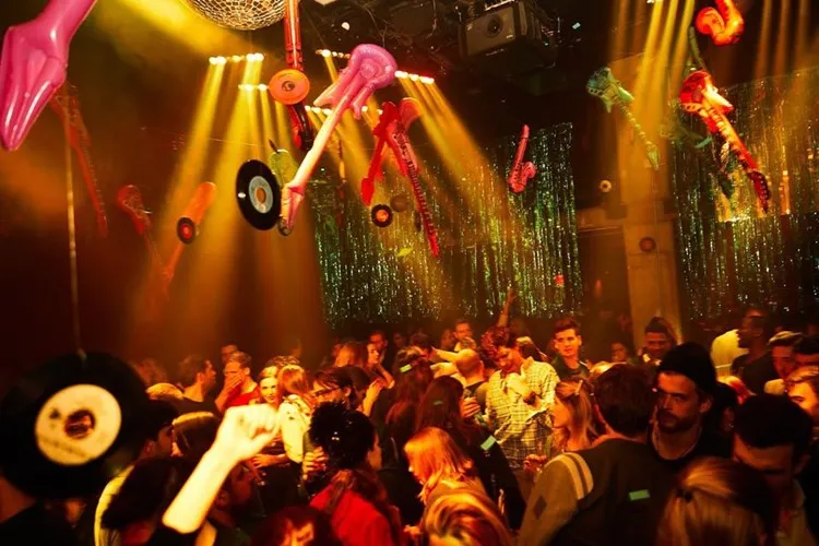 Où faire la fête à New-York ? 7 Boîte de nuit Public Arts à Manhatthan à New York