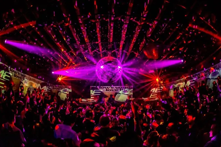 Où faire la fête à New-York ? 13 Schimanski night club à Brooklyn New York