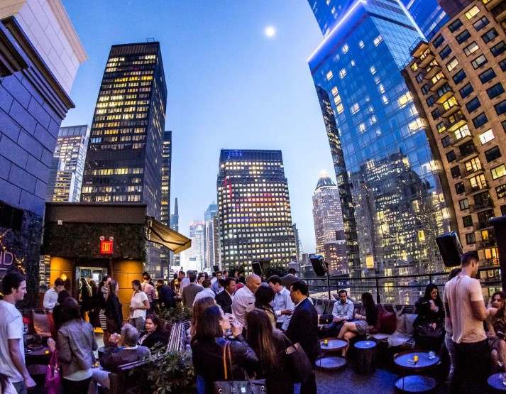 Où faire la fête à New-York ? 16 terrasse du rooftop PHD Terrace à New York