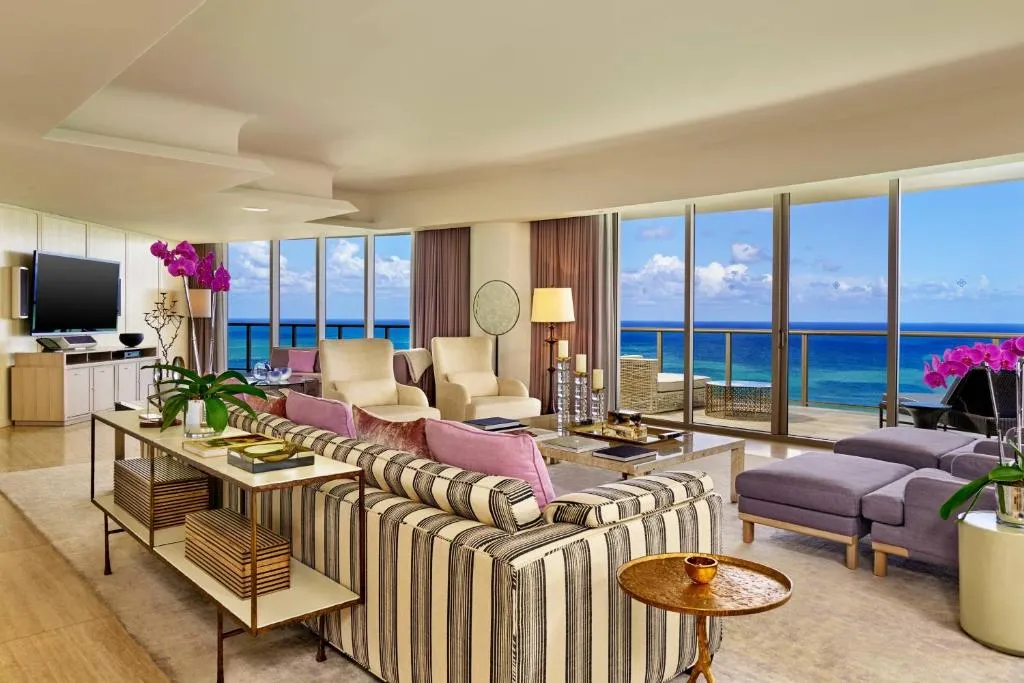 Les plus beaux hôtels à Miami avec vue sur l'océan 19 chambre st regis bal harbour
