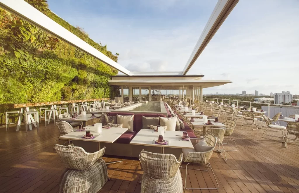 Les activités incontournables de Miami Beach 11 Juvia rooftop Miami Beach