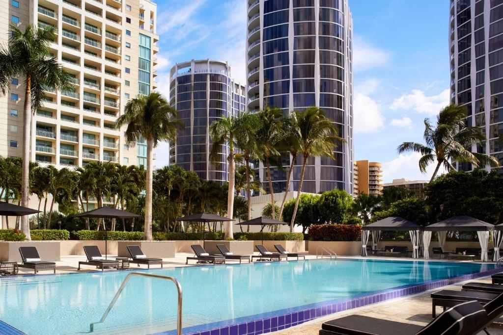 Voyage en famille à Miami : Guide complet 4 The Ritz-Carlton Coconut Grove, Miami