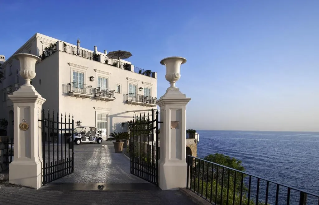 Découverte des meilleurs hôtels de Capri : Luxe et panoramas époustouflants 5 JK Place Hotel Capri