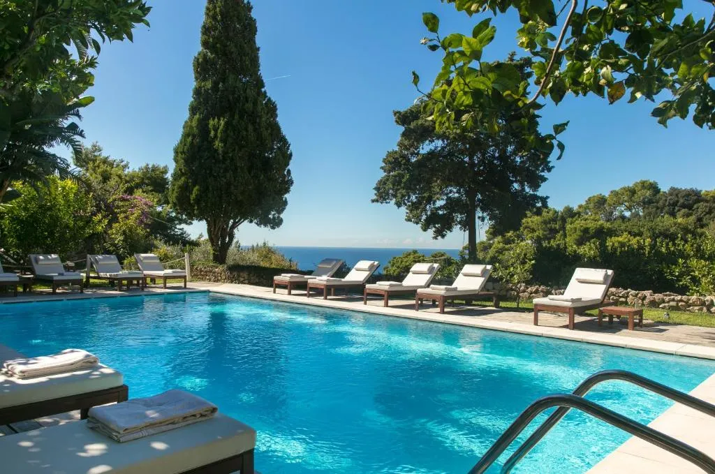 Découverte des meilleurs hôtels de Capri : Luxe et panoramas époustouflants 3 La Minerva Hotel Capri