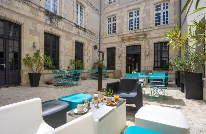 Hôtel Spa à La Rochelle : découvrez le charme et le bien-être au cœur de la ville historique 3 le Jardin des Loges Hotel La Monnaie La Rochelle