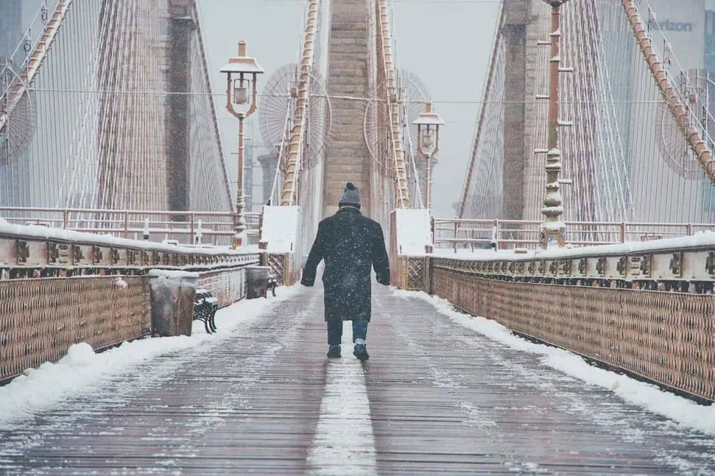 Brooklyn-Bridge-neige
