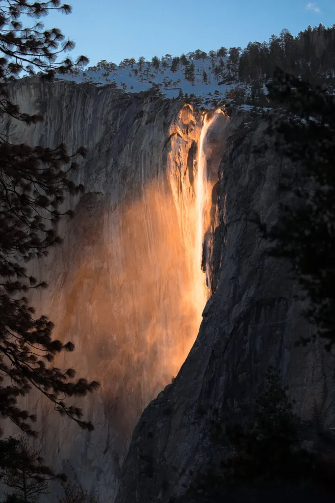 Cascade de feu Yosemite : Tout savoir sur Horsetail fall, la chute de feu du Yosemite 5 Cascade de feu Yosemite 1