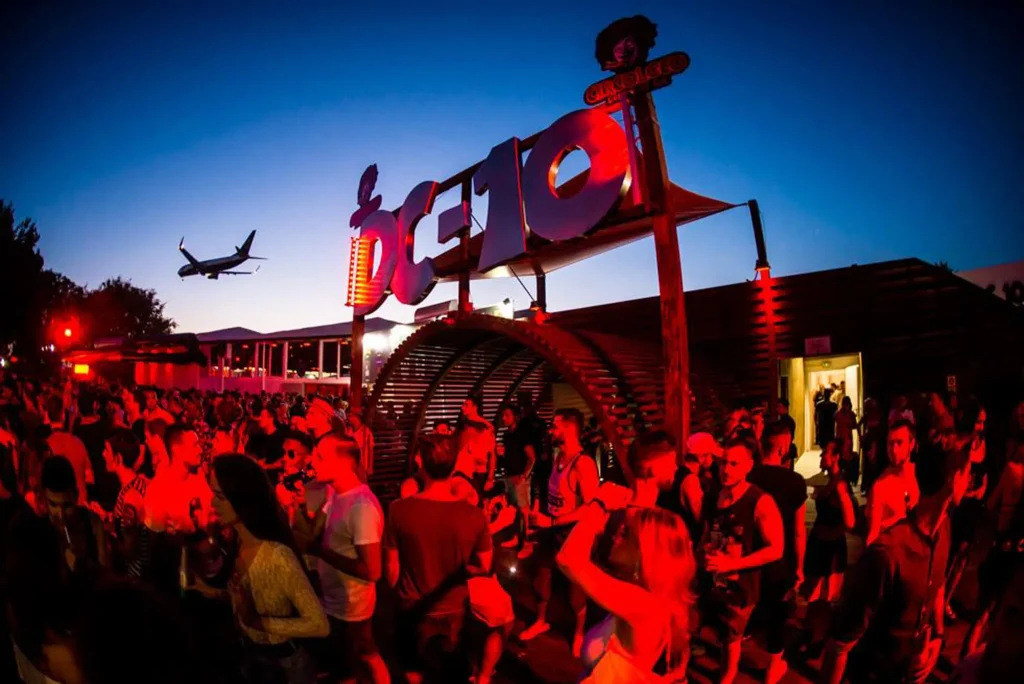 Club plein air DC 10 Ibiza