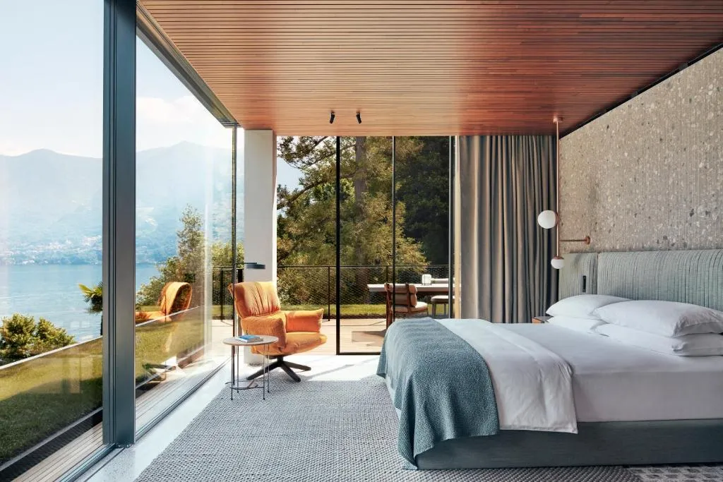 Dormir dans une œuvre de design signée Patricia Urquiola sur le lac de Côme 3 Hotel Design Villa Il Sereno italie lac de come