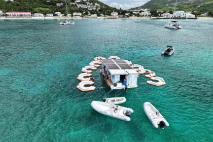 BAR RESTAURANT FLOTTANT BALAOU a Saint-Martin