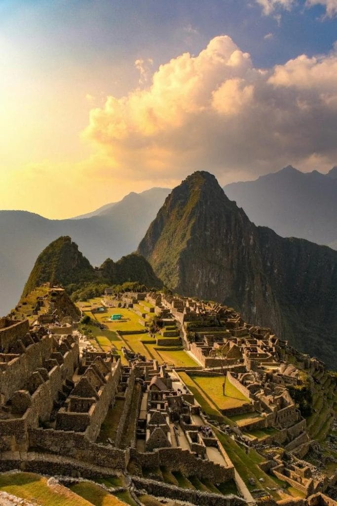 7 merveilles du monde antique et moderne : voyage à travers le temps 5 Machu Picchu au Pérou -7 Merveilles du Monde
