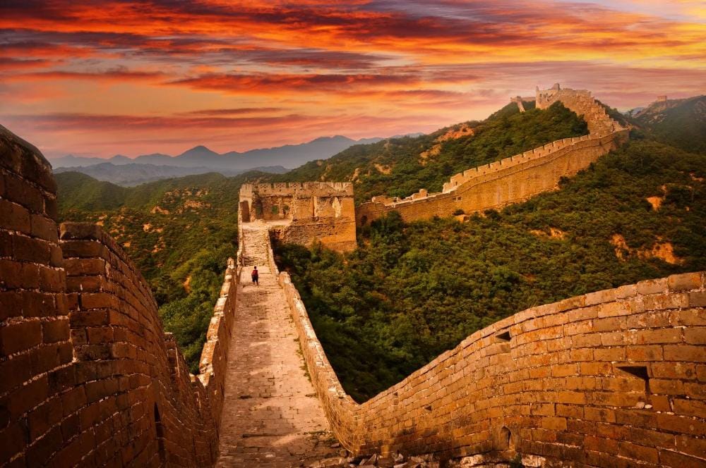 7 merveilles du monde antique et moderne : voyage à travers le temps 3 la muraille de Chine -7 Merveilles du Monde