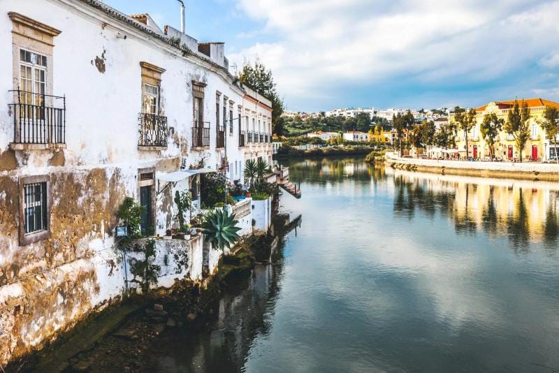 Destinations peu chères mais spectaculaires : 6 voyages à couper le souffle 7 Tavira Algarve Portugal