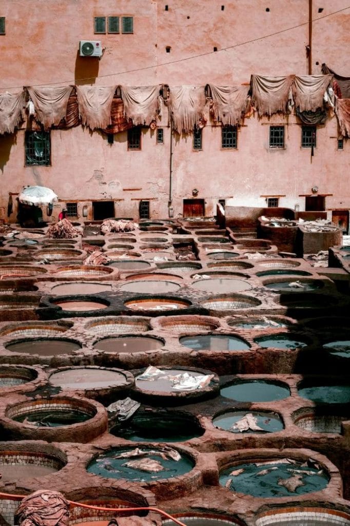 Destinations peu chères mais spectaculaires : 6 voyages à couper le souffle 8 medinas de Fes Maroc