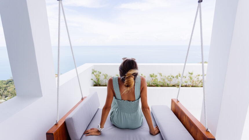 Hôtel vue mer sur la Côte d'Azur : les critères à vérifier avant de réserver votre séjour
