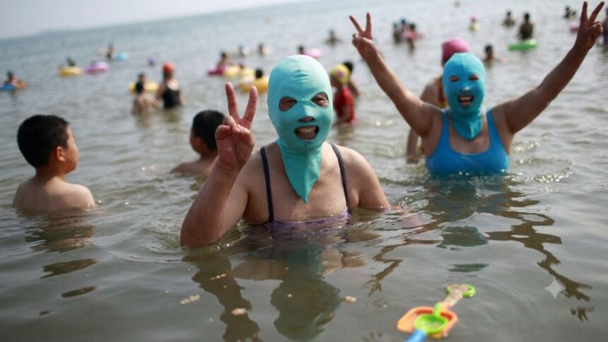 Facekini pourquoi les Chinoises se baignent masquées