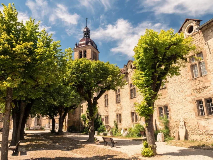 Saint Antoine lAbbaye en Isere