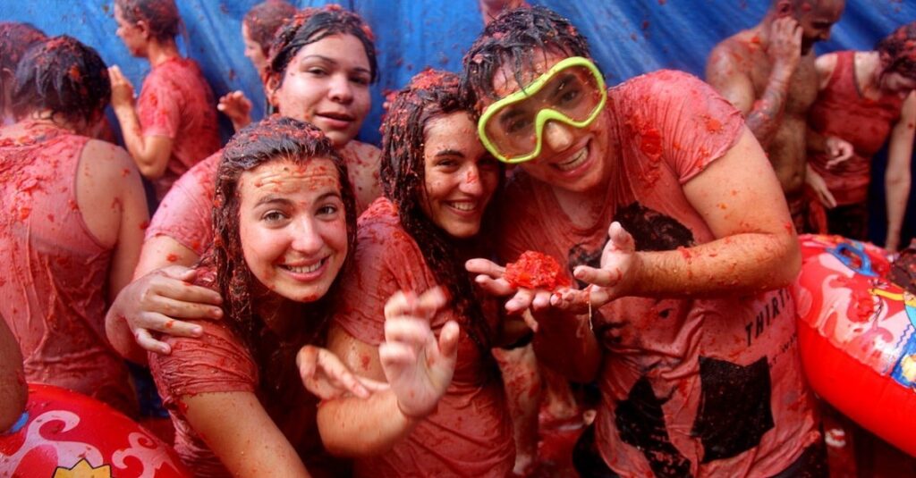 La Tomatina de Buñol 2026 : ce qu'il faut savoir avant de réserver 2 Tomatina de Buñol